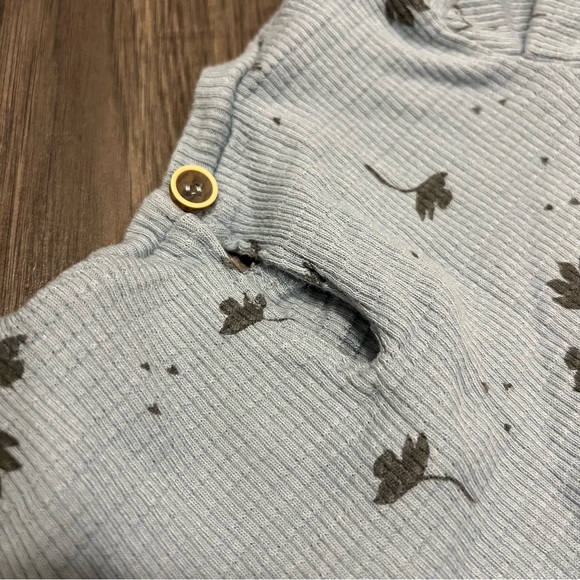 Jessica Simpson Blue with Black Floral Design Sweatshirt and Pants - Picture 5 of 6